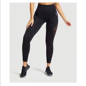 GYMSHARK WOMENS ENERGY+ SEAMLESS LEGGINGS - BLACK